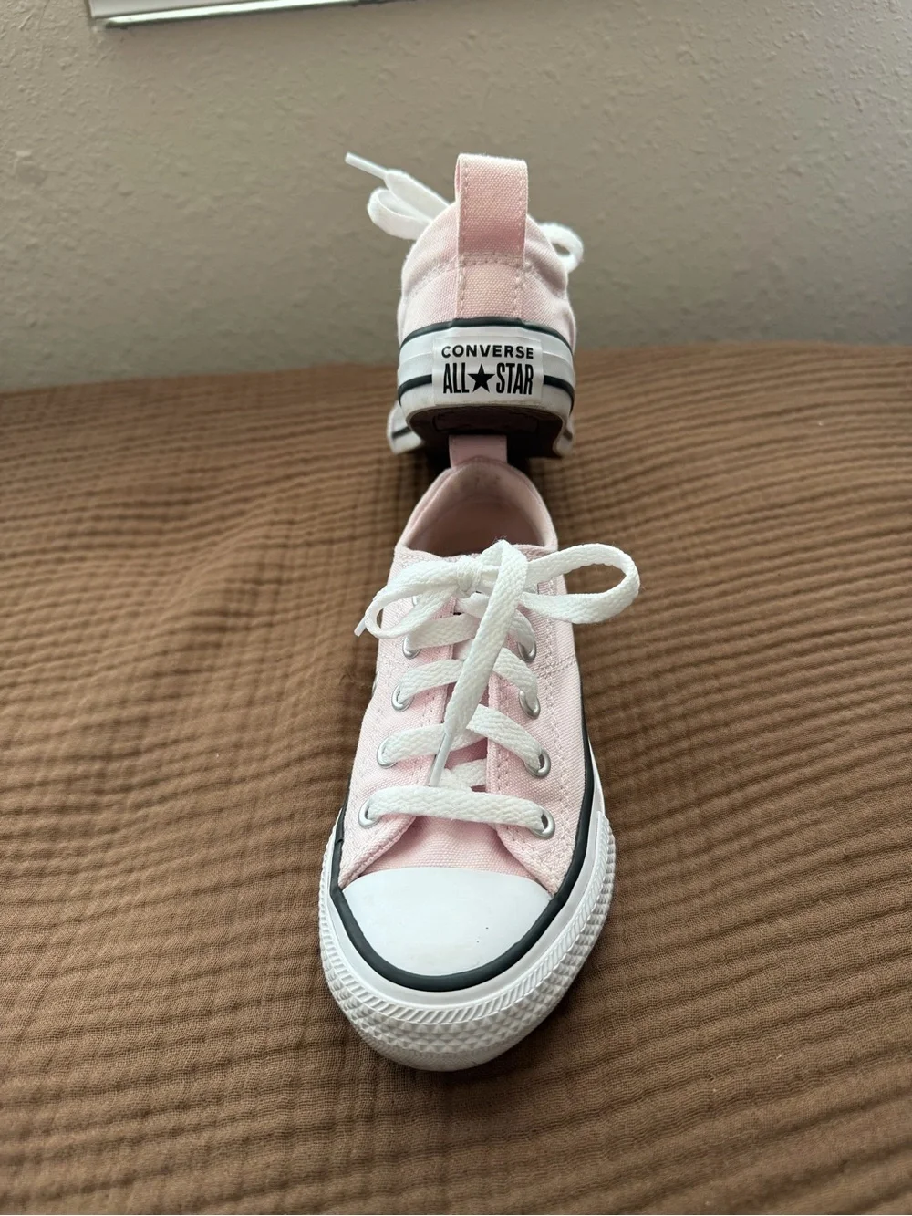 Converse Chuck Taylor All Star Low Top Pink Kids Size 11