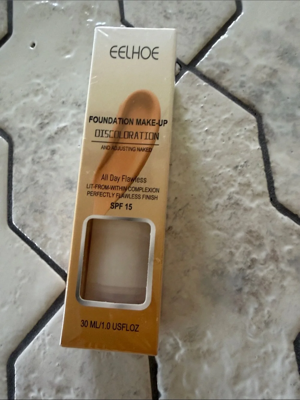 Foundation Makeup SPF 15 – color adjusting