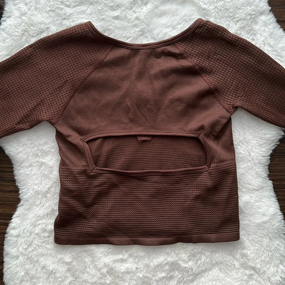 NWT Free People Movement Bail Out Long Sleeve Layer Cropped Cocoa size XS/S, M/L