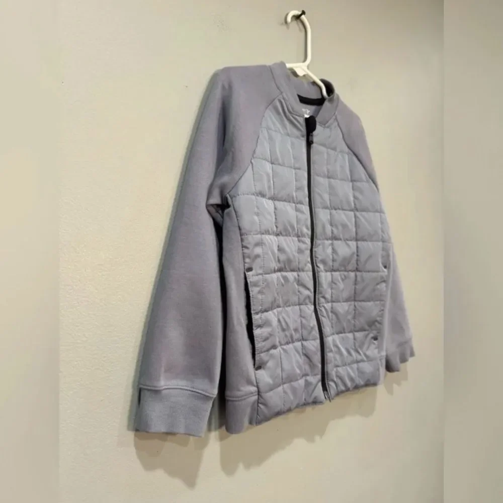 SALE! Boys’ Old Navy Gray Quilted Light Jacket Size S