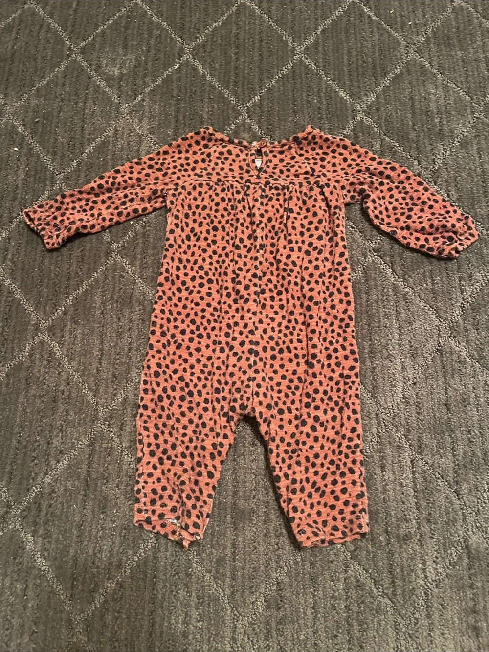 Old Navy Leopard Print Ruffle Baby Girl Long Sleeve Romper Size 3-6M
