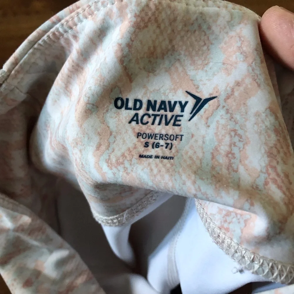 Old Navy active powersoft shorts size S (6-7)