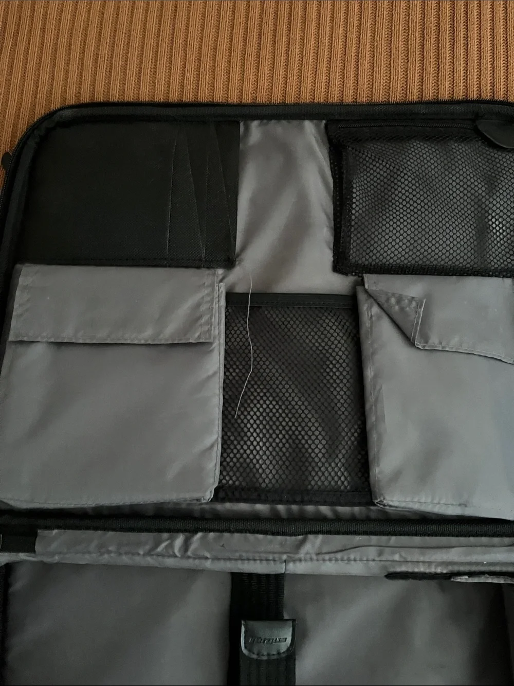 Targus sleek black