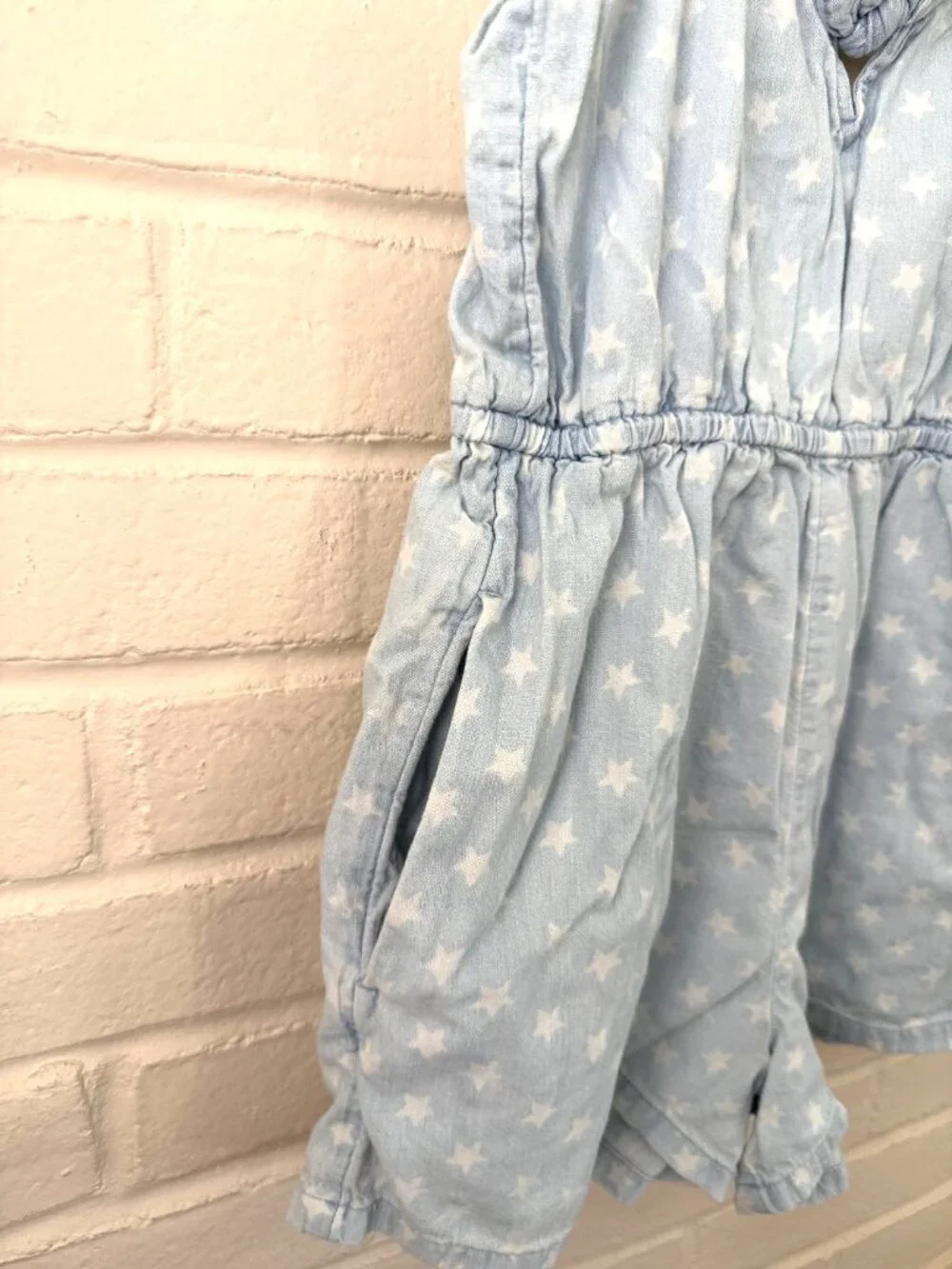Old Navy | Girls Jeanlike Romper | Stars | Large 10-12