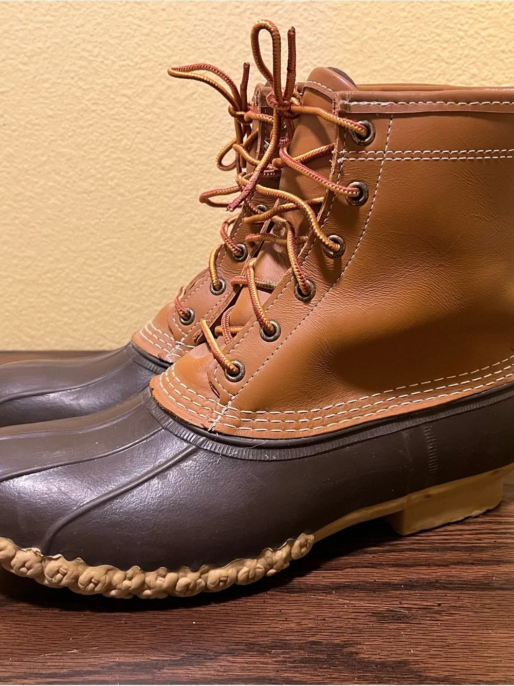 L.L.Bean Men's 8” Duck Boots Gore-Tex/Thinsulate Brown/Tan Leather SIZE 9 D