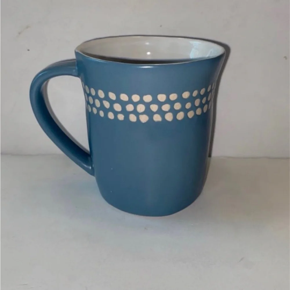 Starbucks Coffee 2008 Blue Dotted Rim Mug 14 fl oz