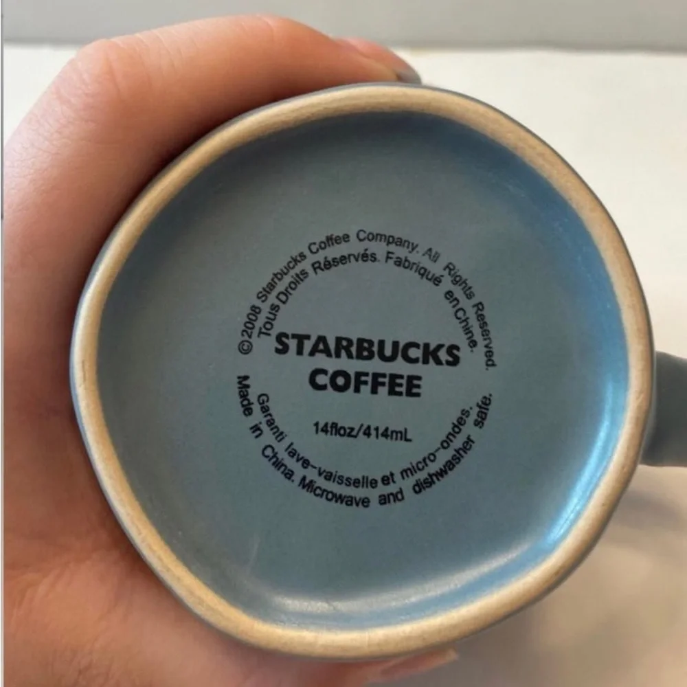Starbucks Coffee 2008 Blue Dotted Rim Mug 14 fl oz