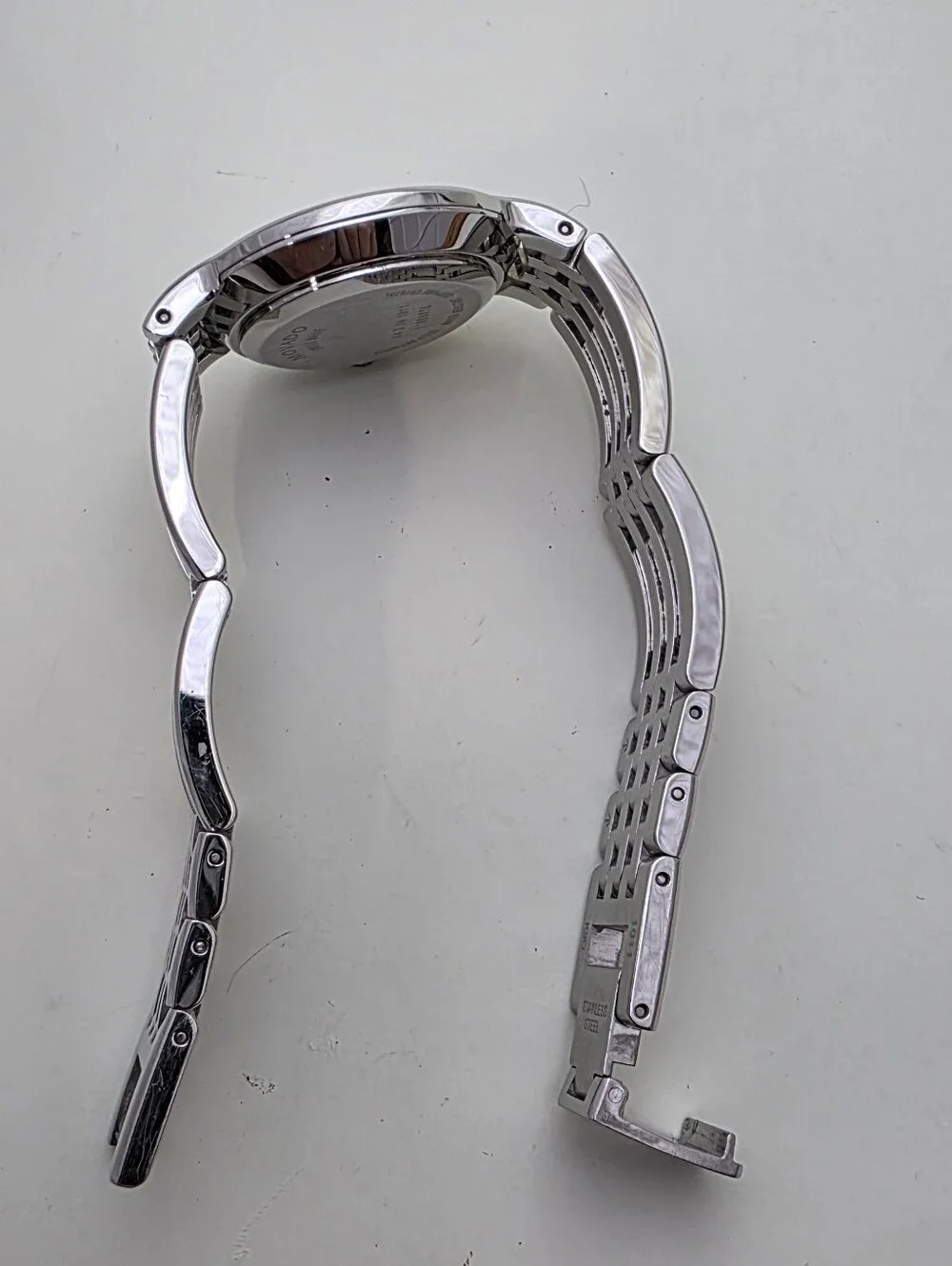 N/A sleek silver