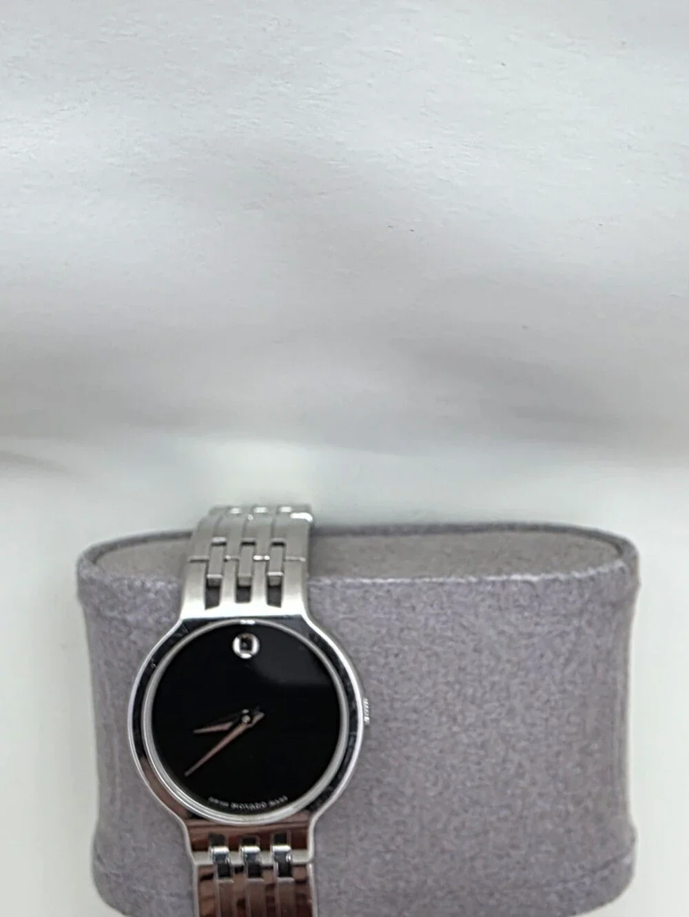 N/A sleek silver
