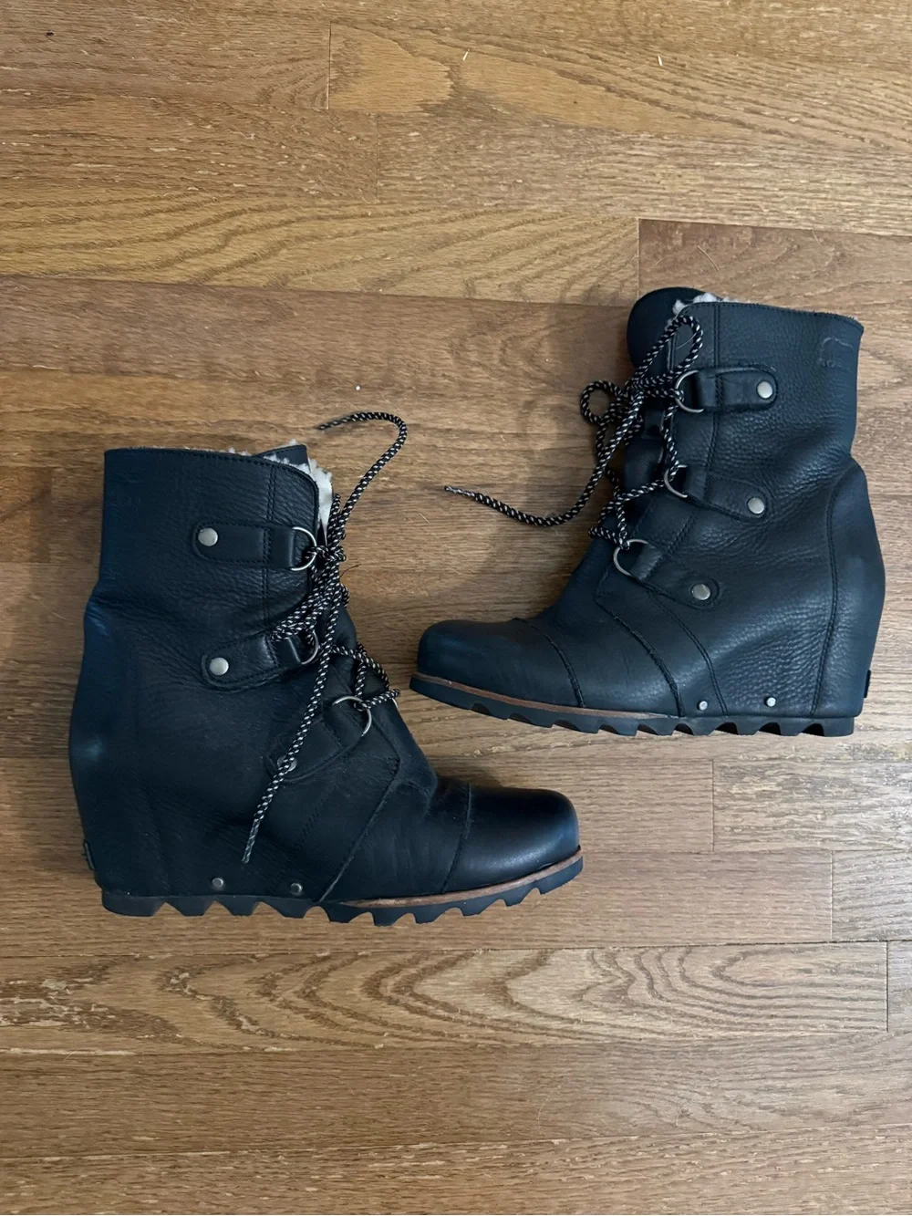 Sorel warm faux