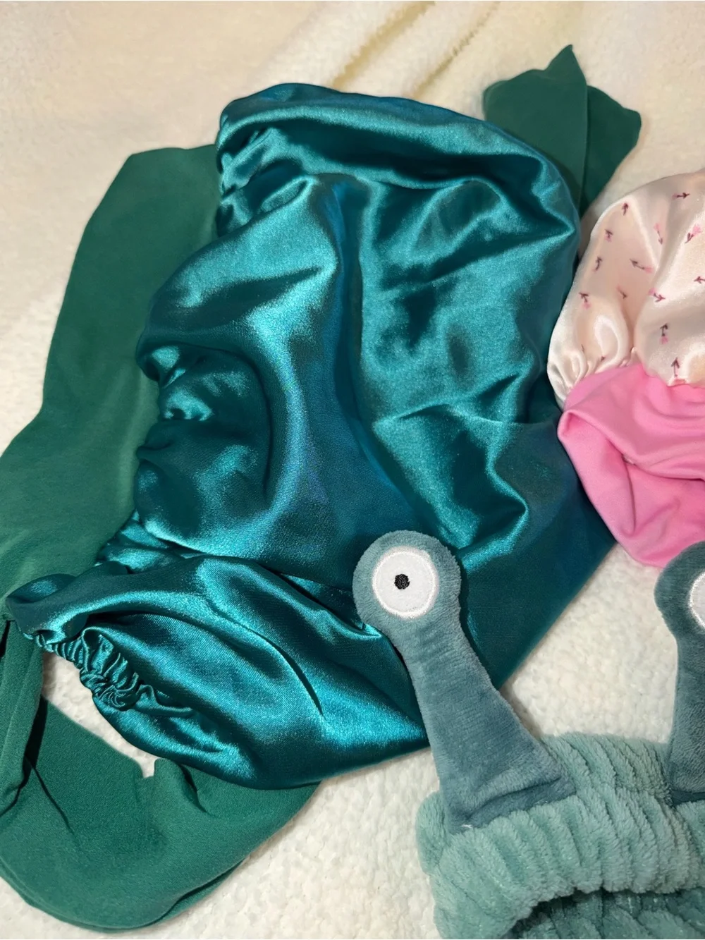 3 hair bonnets and 1 headband - Teal, Pink, Black
