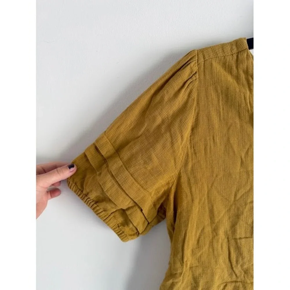 Madewell sleeve ruffle cuffs