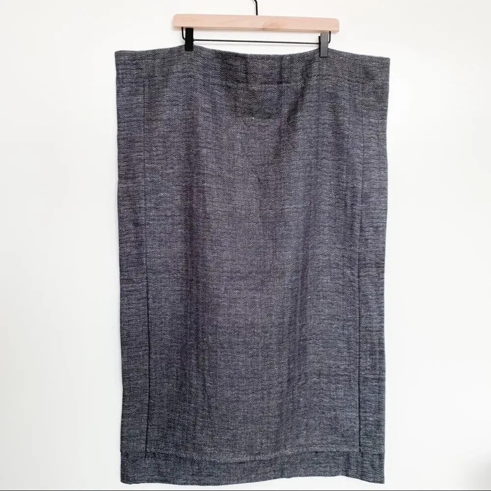 2 Restoration Hardware Herringbone Flanged Cotton-Linen King Shams