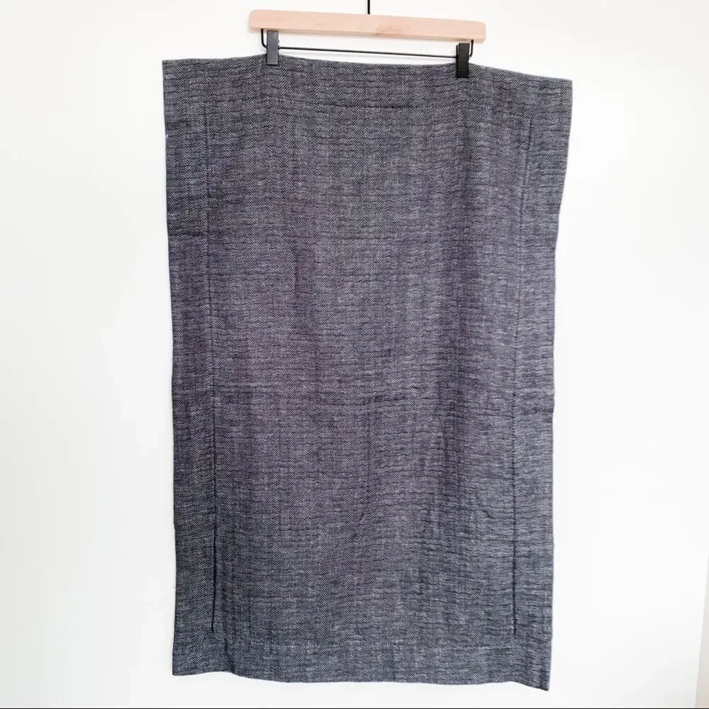 2 Restoration Hardware Herringbone Flanged Cotton-Linen King Shams