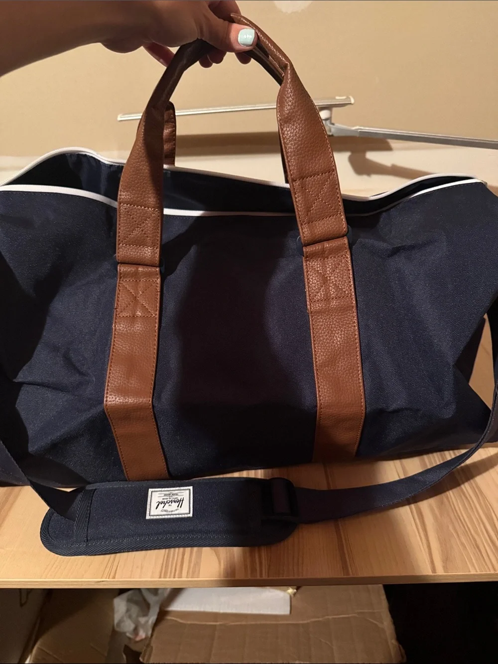 Herschel Supply Company spacious navy