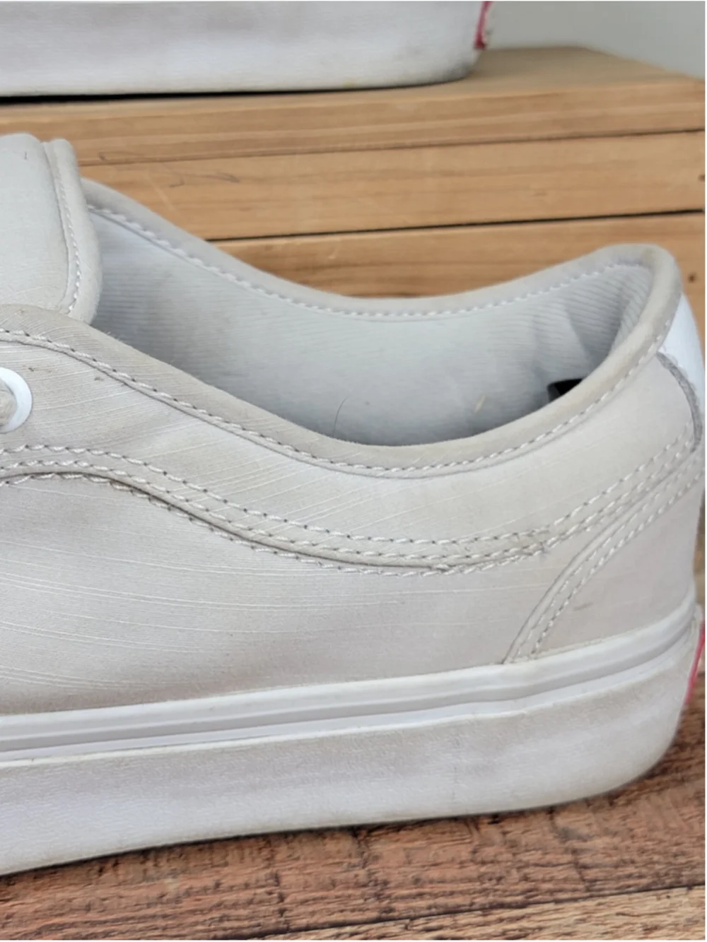 Vans 9.5 Chukka Low Top Canvas Light Grey Beige Skate Shoes Athletic Sneakers