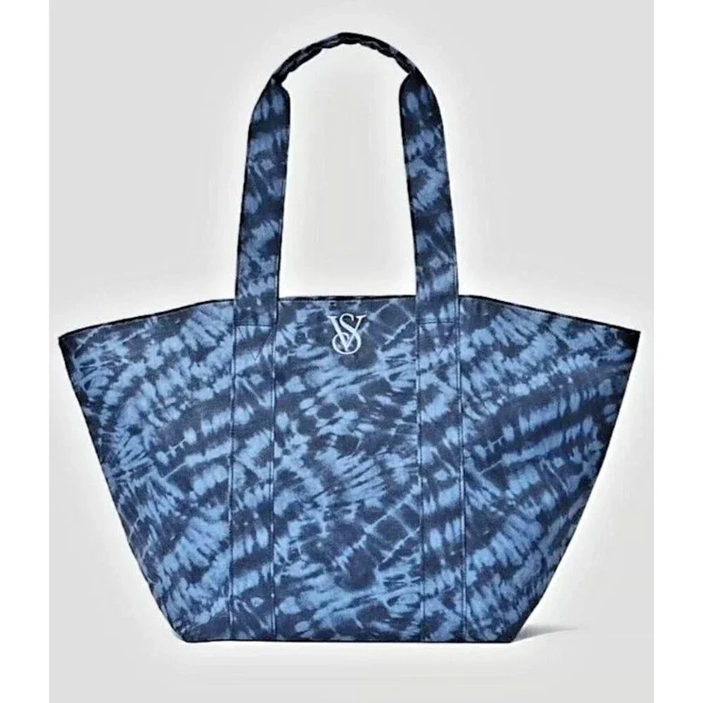 Victorias Secret travel style