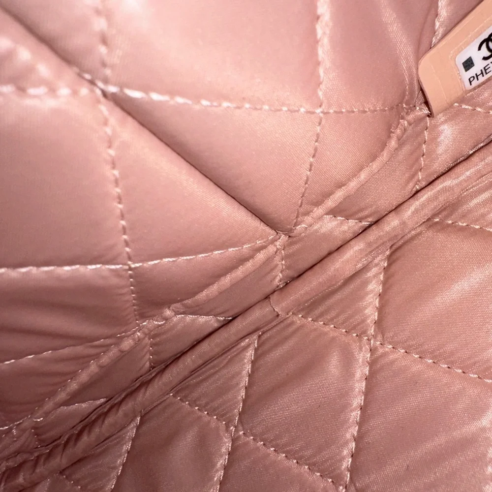 Chanel Caviar Leather Curved Classic Case in Blush