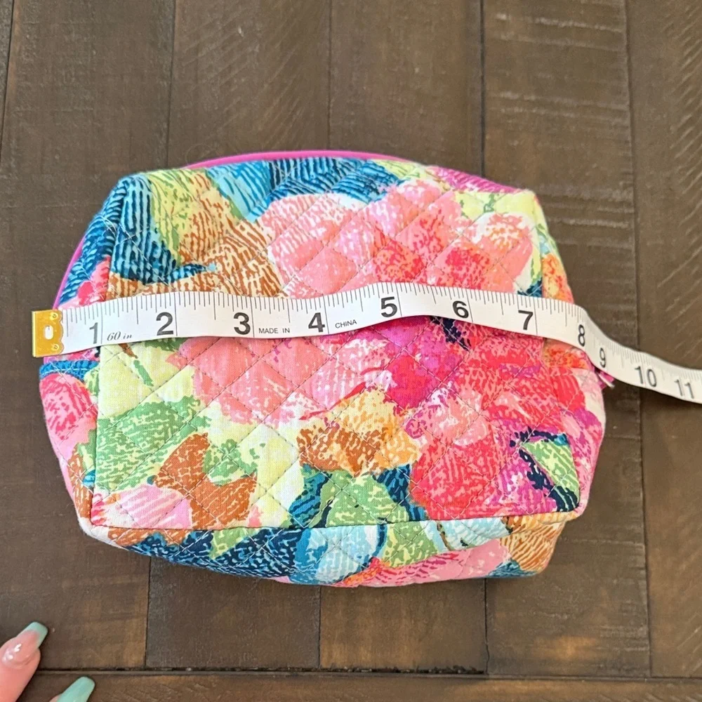 Vera Bradley vibrant quilted