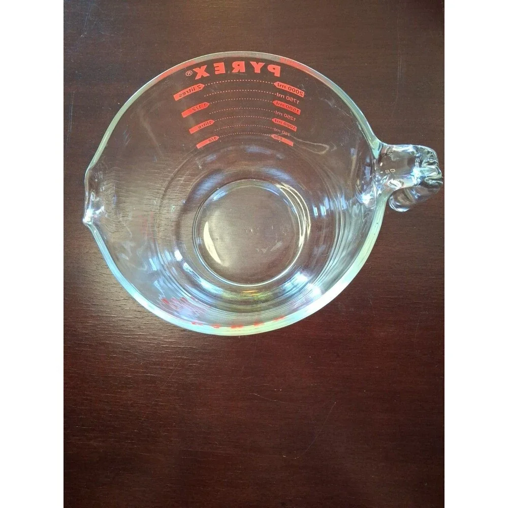 Pyrex bowl precise united