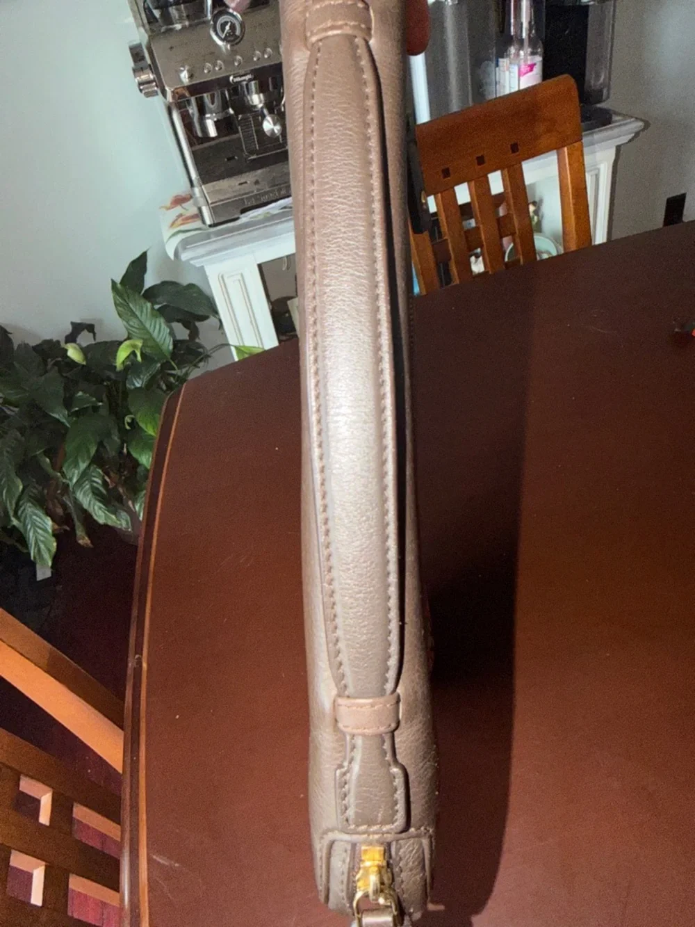 MCM closure trim