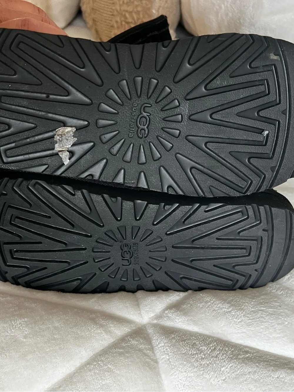 UGG classic mid