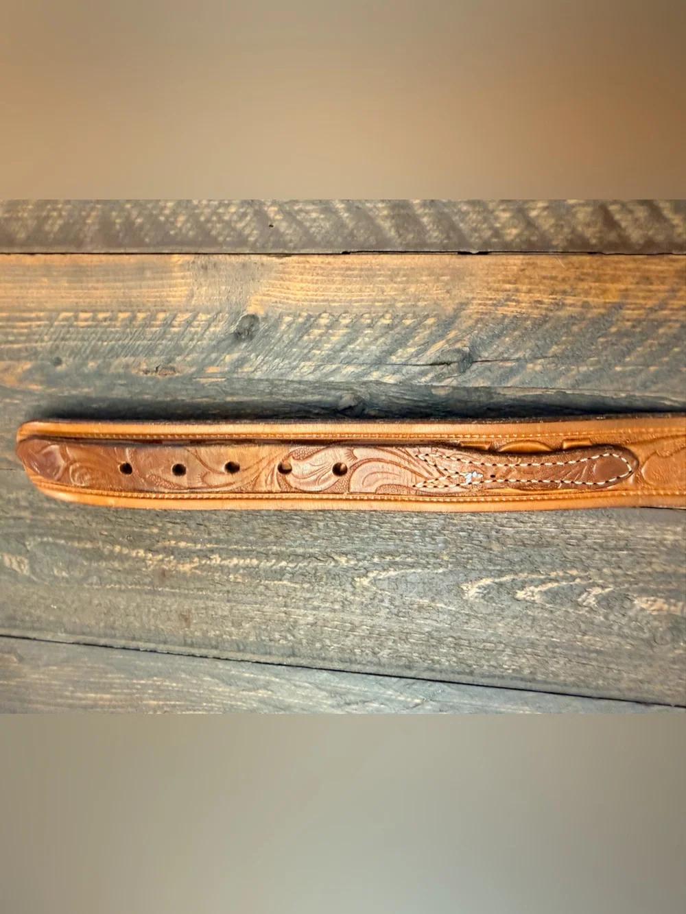Vintage Looper Hand-Tooled Western Leather Belt Size 36 Genuine Steerhide 40x1.5