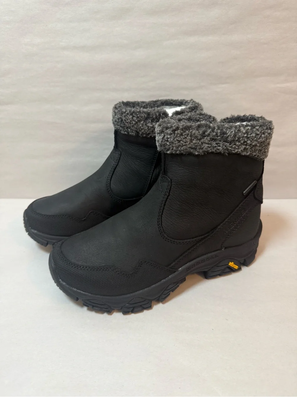 Merrell women zip