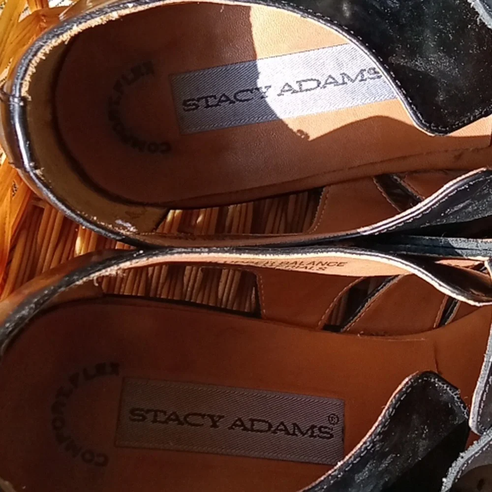 Men's  Stacey Adams leather shoe sandals flex size 10 .. Like New.