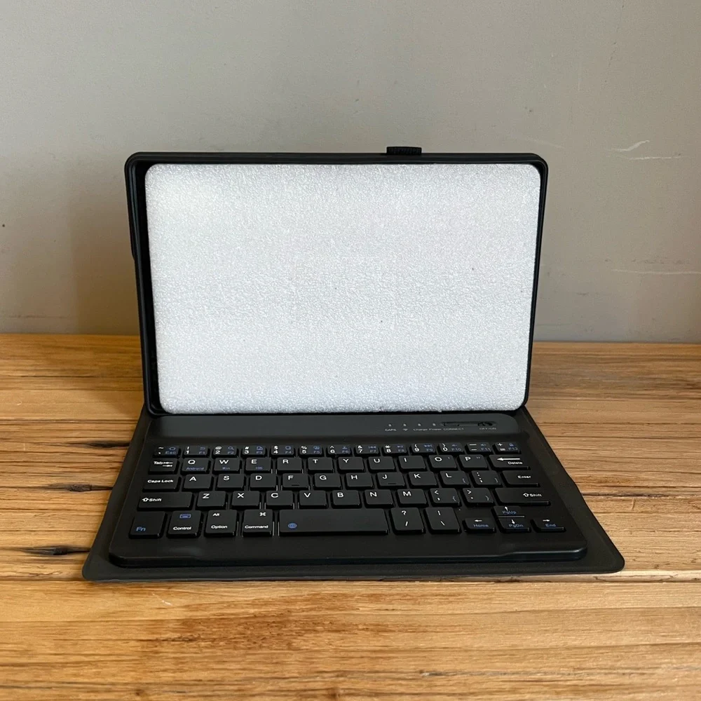 Black Wireless Smart Keyboard Case for iPad 9th Generation-NIB