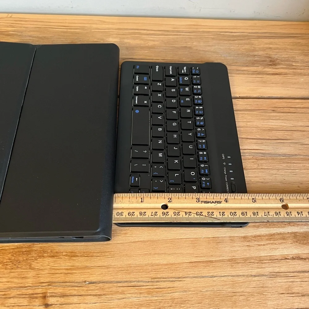 Black Wireless Smart Keyboard Case for iPad 9th Generation-NIB