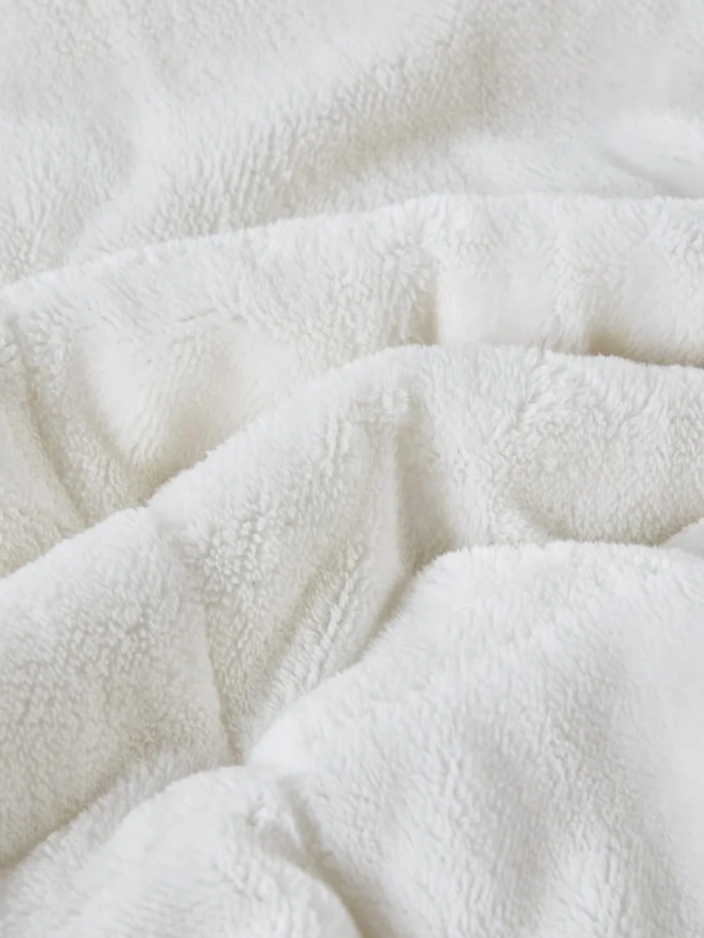 Madison Park material	plush microfiber
