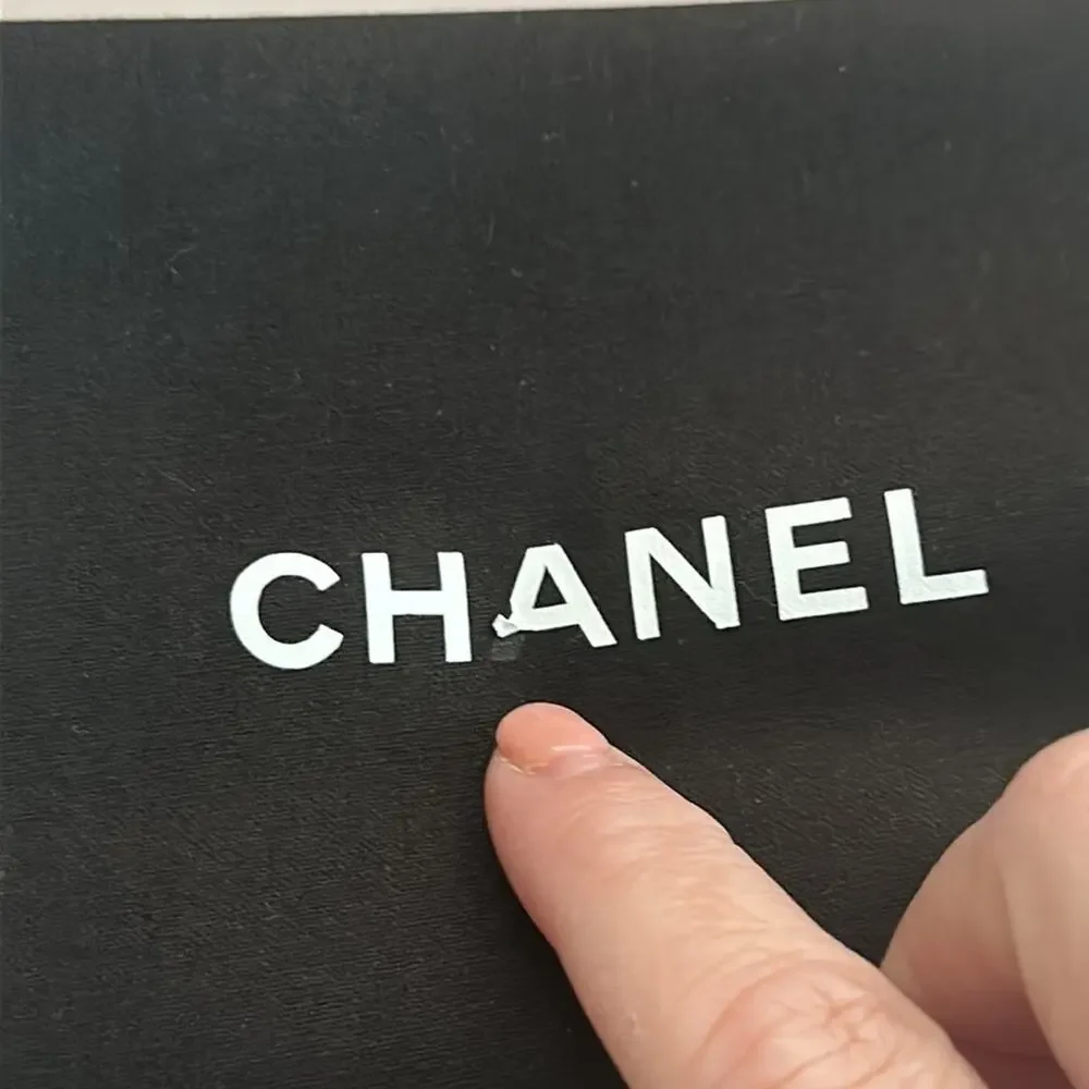 CHANEL preowned stains