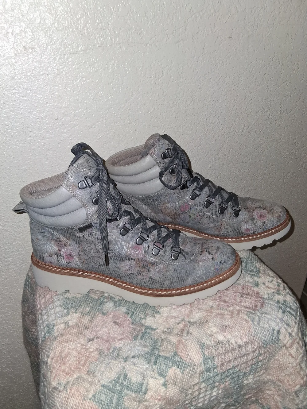 Bionica women lace