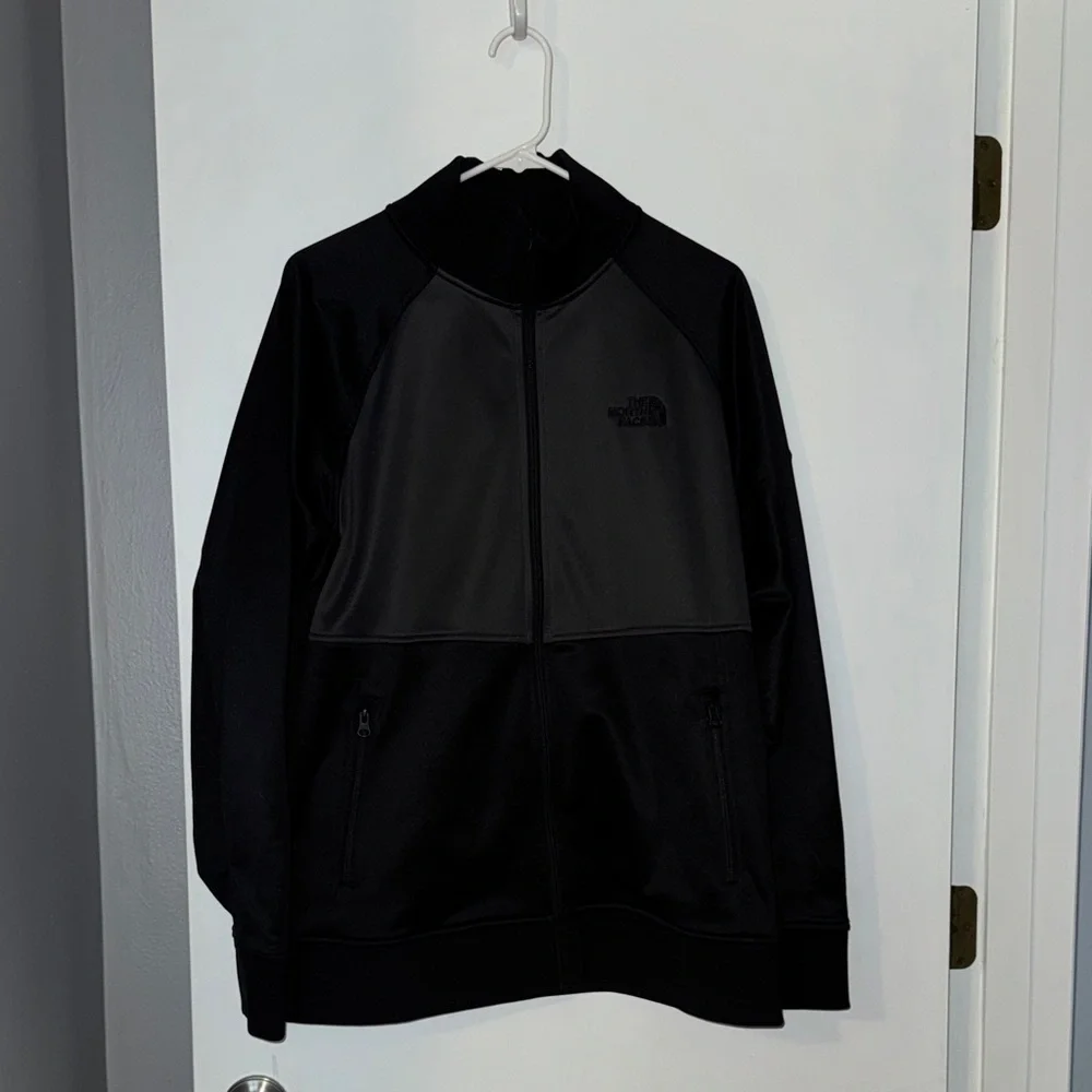 The North Face Men’s Full Zip Track Jacket Black Large