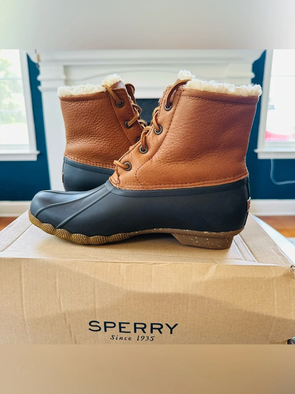 Size 7.5M NEW Sperry Women’s Saltwater Lux Winter Boots Tan STS 84371