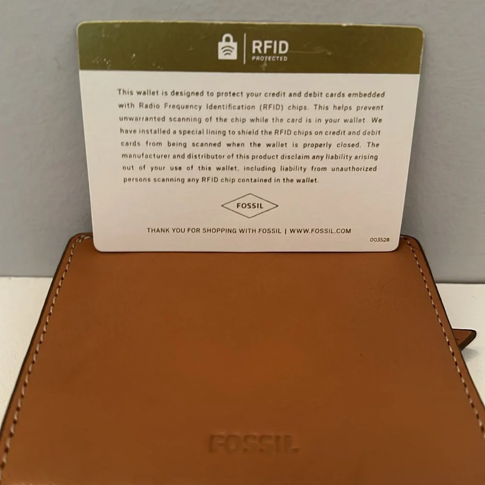 Fossil small bifold
