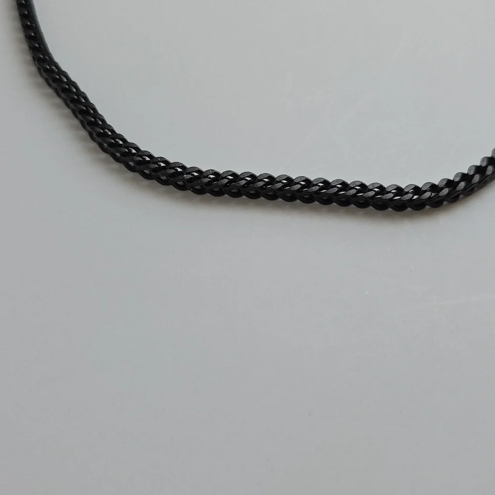 N/A sleek black