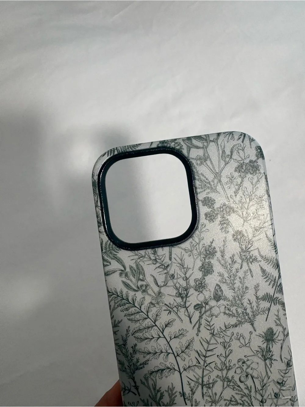 casely slim protective