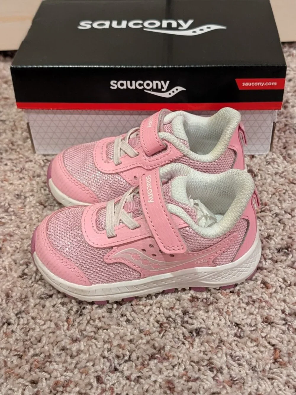 Saucony great used