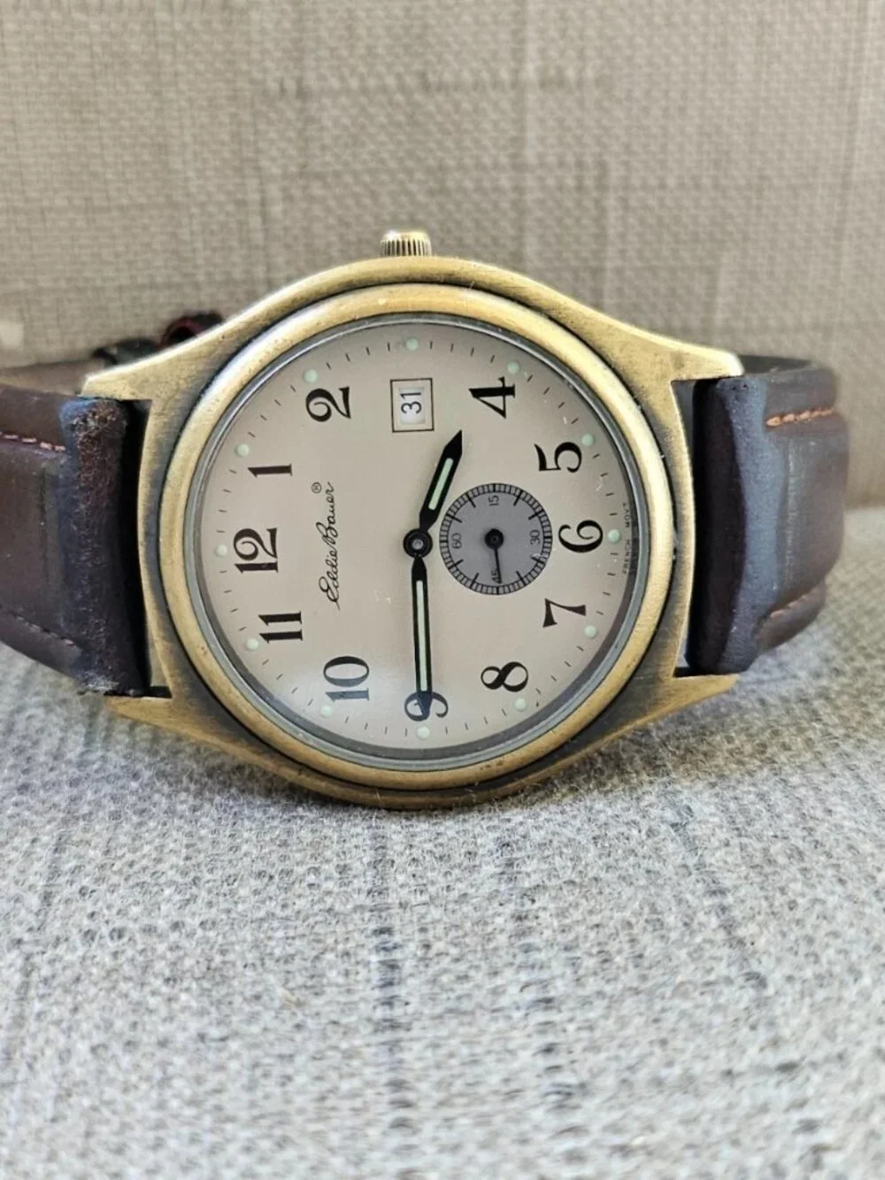 Vintage Eddie Bauer Men Wristwatch Analog Quartz Date Calendar Wrist Watch