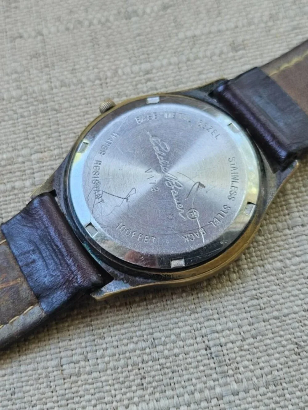 Vintage Eddie Bauer Men Wristwatch Analog Quartz Date Calendar Wrist Watch