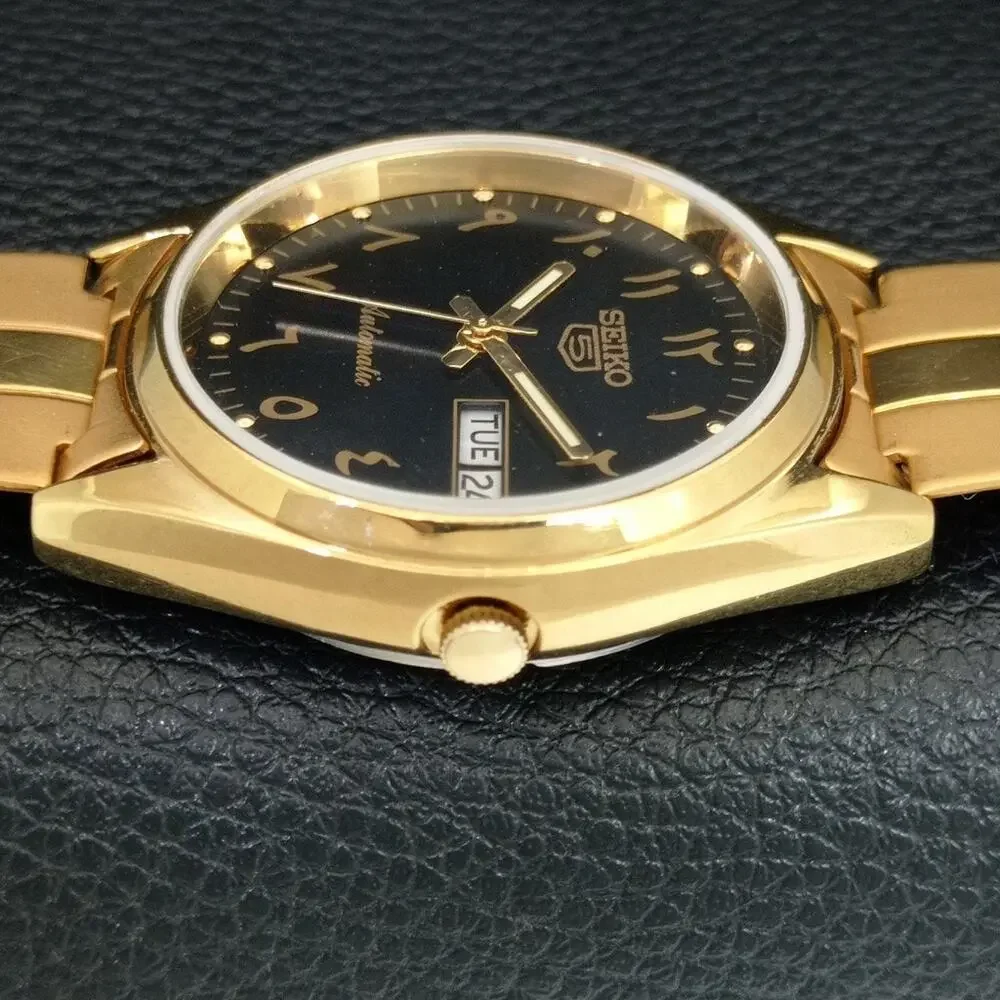 Vintage 1976 Seiko Automatic Mens Gold Watch W/daydate & Gold accents