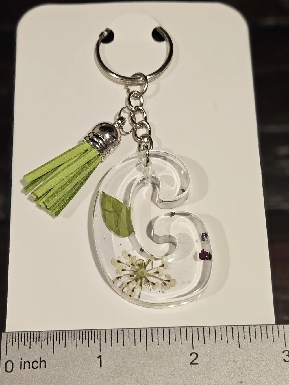 Handmade Floral Resin Keychain with Tassel, Letter G.