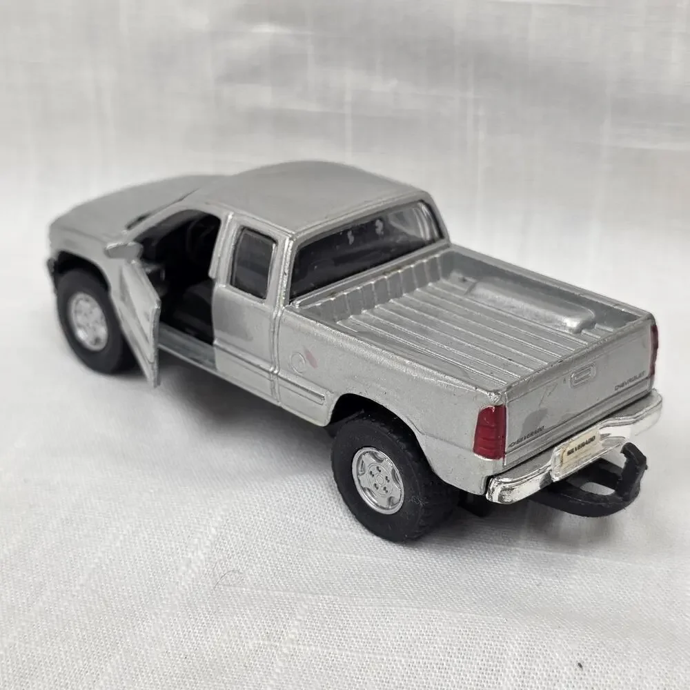 maisto this chevrolet