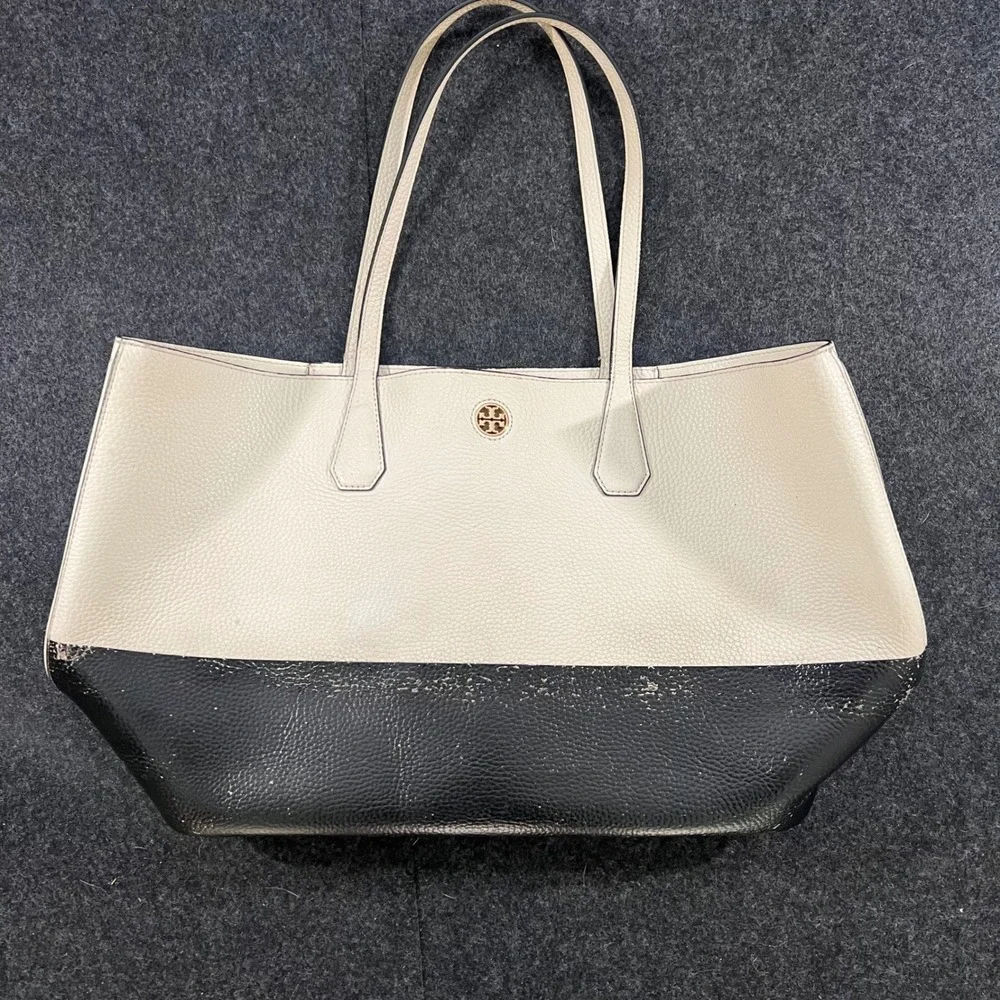 Tory Burch minor paint