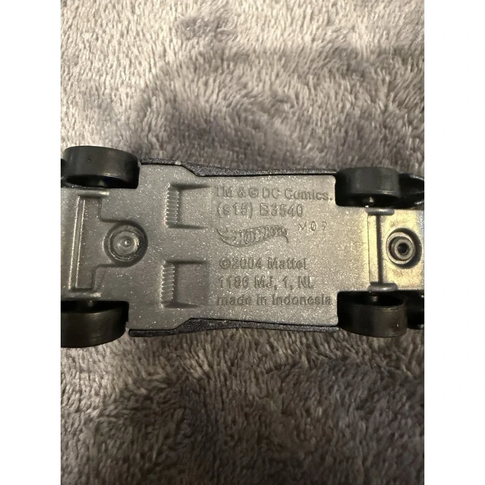 Hot Wheels Mattel Dark Blue Metallic Batmobile B3540 Loose Diecast Car 1:64 2004