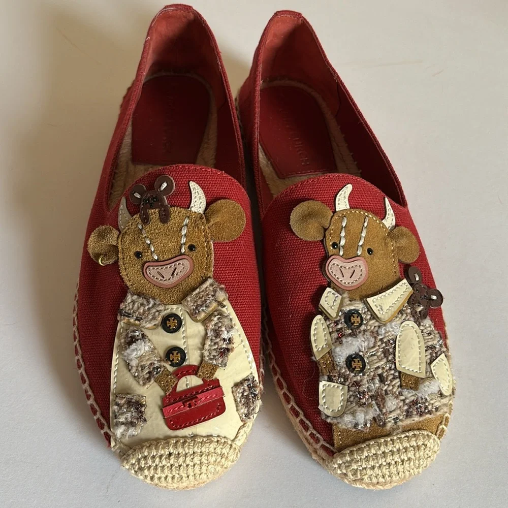 Tory Burch color red