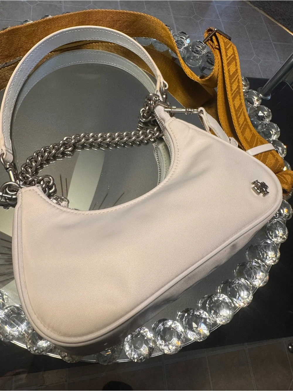 Tory Burch reflects simple