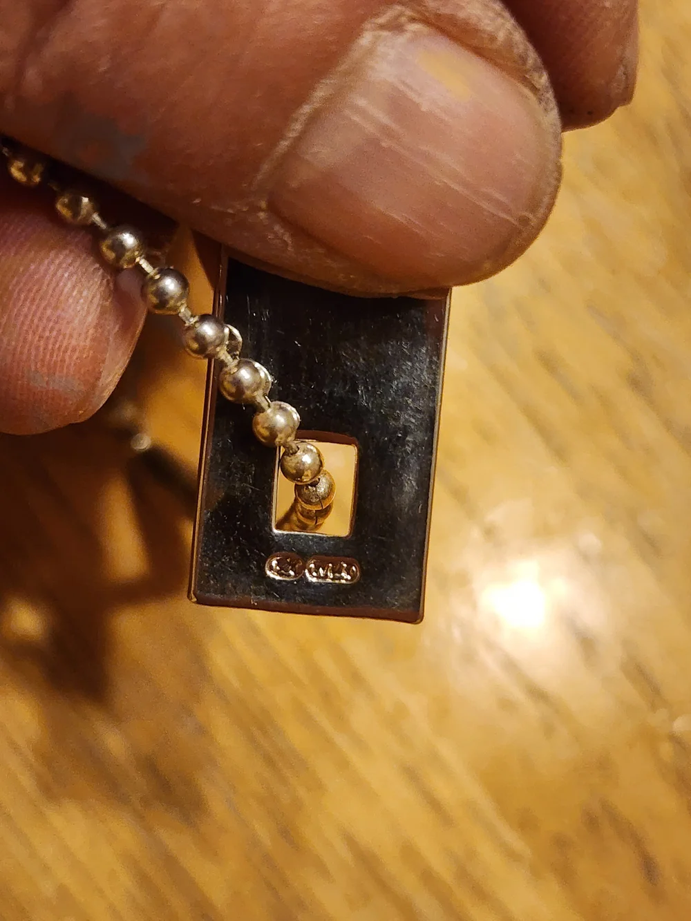 Gucci polished rectangular